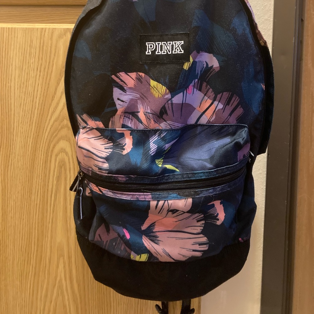 PINK Victoria Secret Backpack ✨